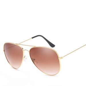 Classic Brown & Gold Aviator Sunnies!